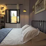 Old Town Corner Luxury Apartmanhotel
