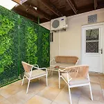 Old Town Corner Luxury Apartmanhotel 3*