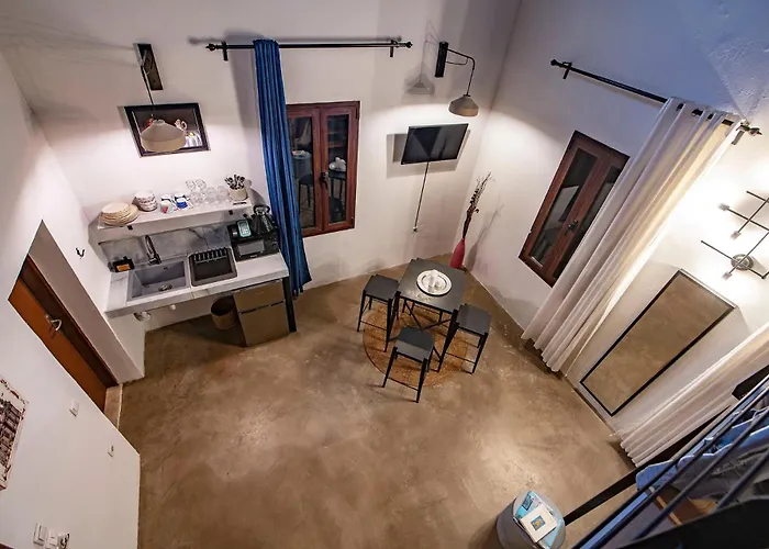 Old Town Corner Luxury Aparthotel