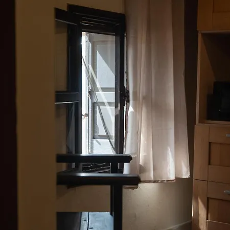Old Town Corner Luxury Апарт-отель Родос