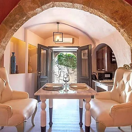 מלון דירות Old Town Corner Luxury
