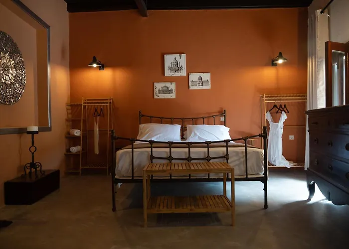 Old Town Corner Luxury Apartahotel 3*